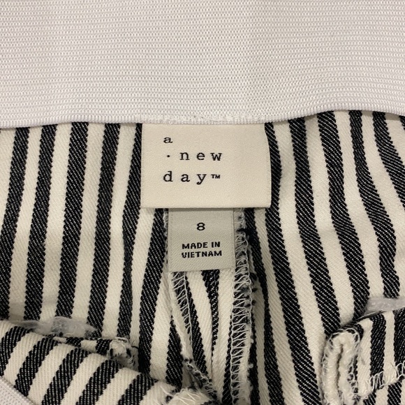 a new day Black and White Pinstripe Skinny Pants - Picture 5 of 6